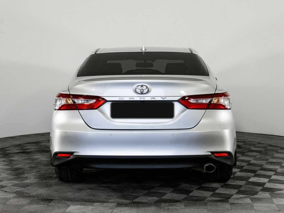 Toyota Camry 2021 года с пробегом. Фото: #4