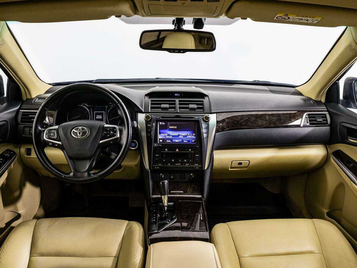 Toyota Camry 2015 года с пробегом. Фото: #11