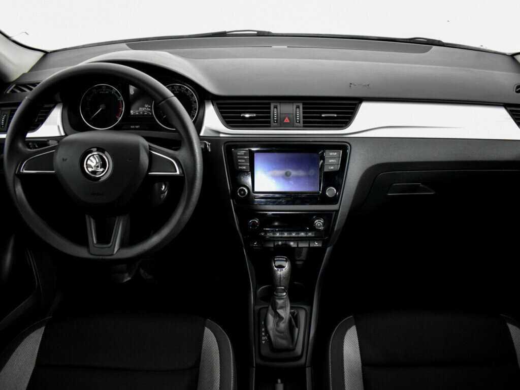 Skoda Rapid 2018 года с пробегом. Фото: #11