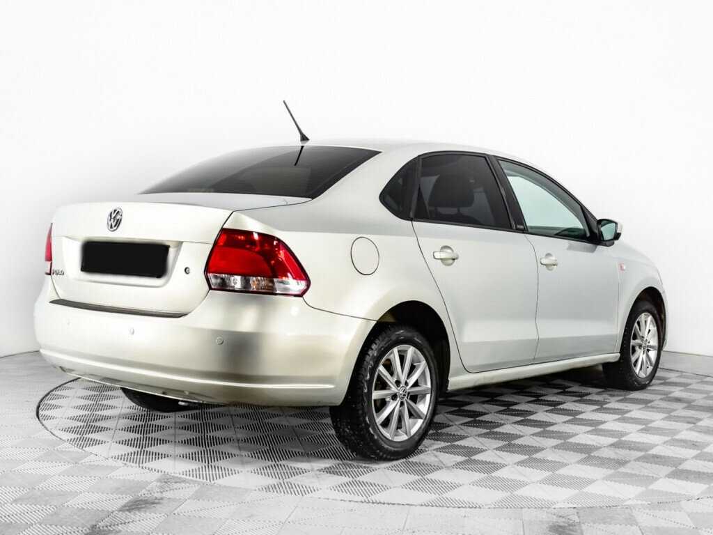 Volkswagen Polo 2015 года с пробегом. Фото: #4