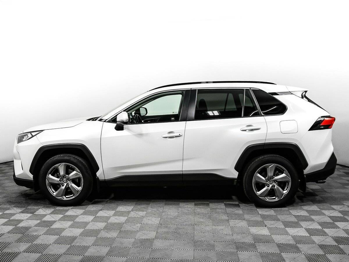 Toyota RAV4 2021 года с пробегом. Фото: #8