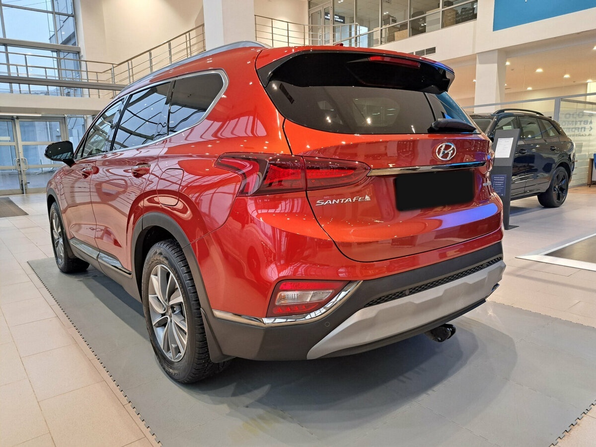Hyundai Santa Fe 2019 года с пробегом. Фото: #6
