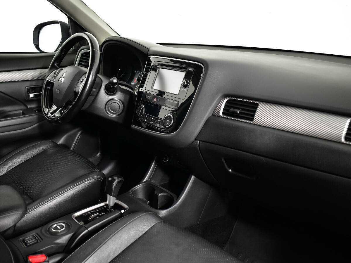 Mitsubishi Outlander 2015 года с пробегом. Фото: #8