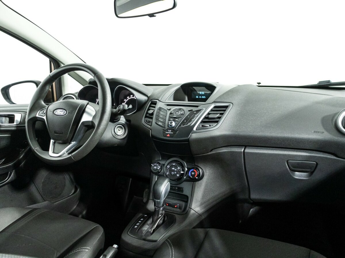 Ford Fiesta 2016 года с пробегом. Фото: #8
