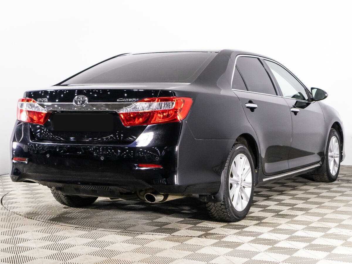 Toyota Camry 2013 года с пробегом. Фото: #4