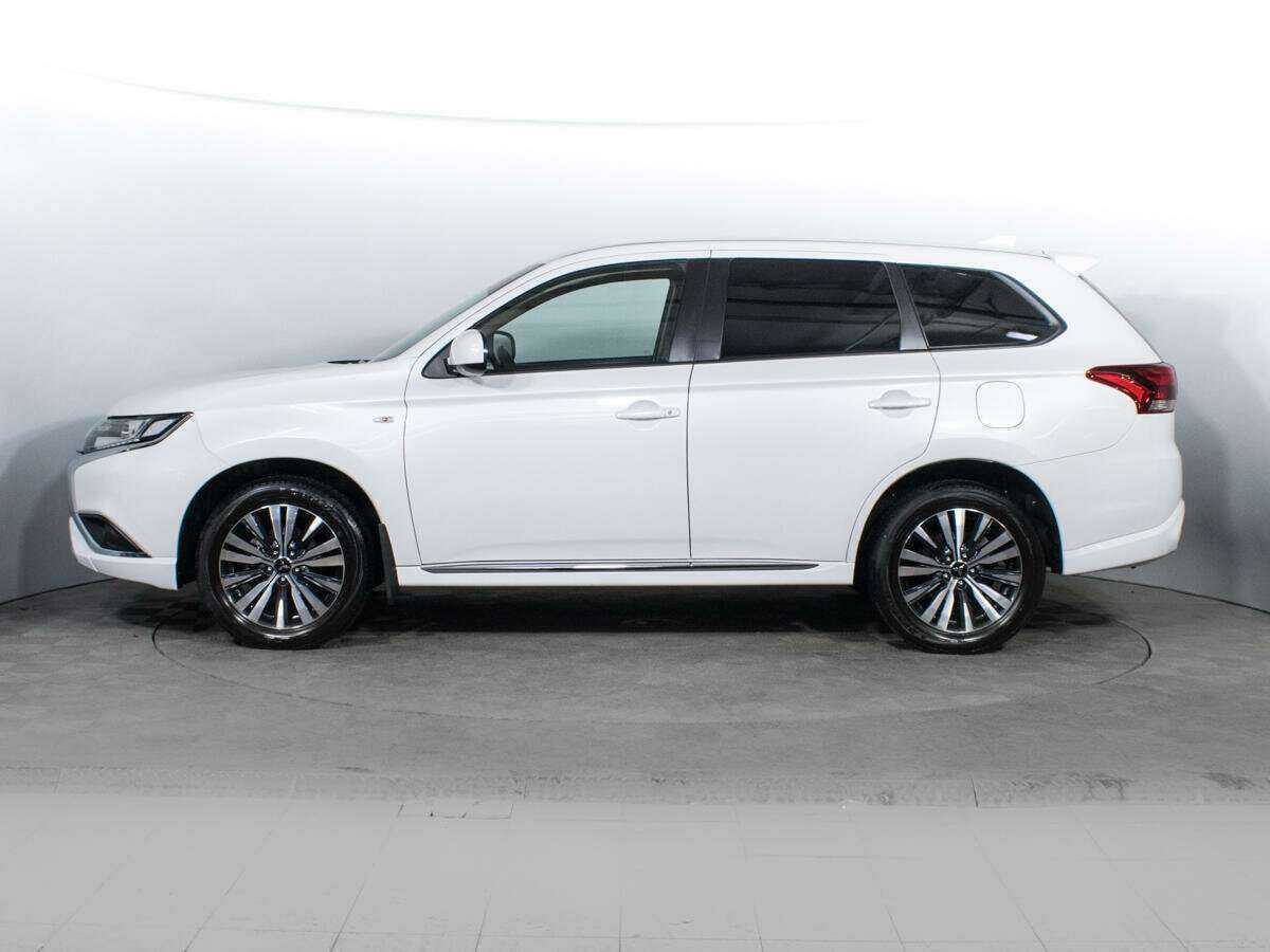 Mitsubishi Outlander 2022 года с пробегом. Фото: #7