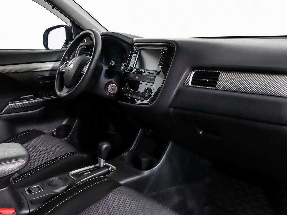 Mitsubishi Outlander 2016 года с пробегом. Фото: #10