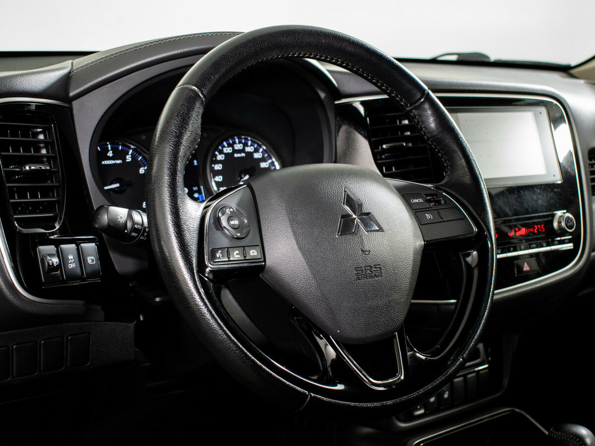 Mitsubishi Outlander 2021 года с пробегом. Фото: #12