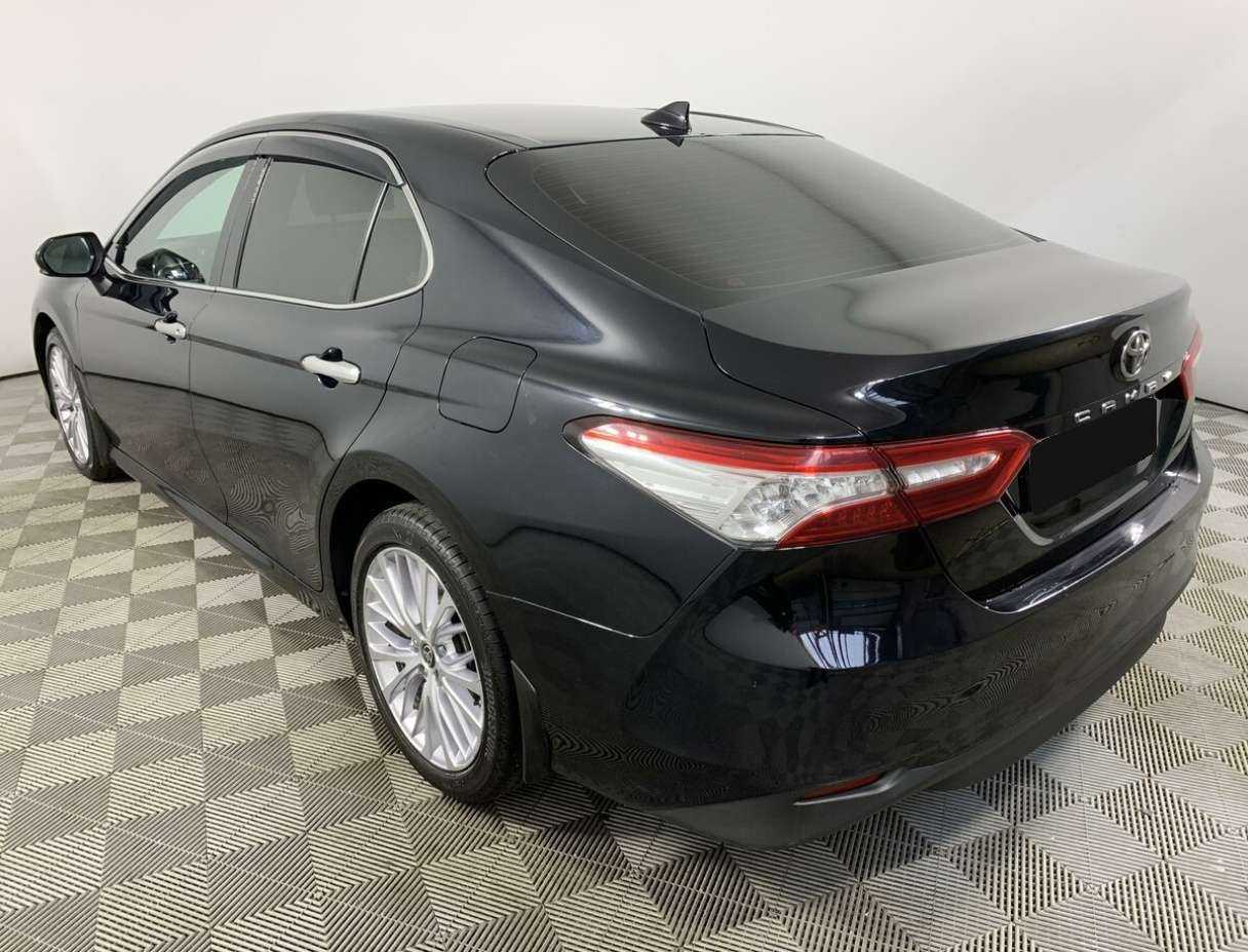 Toyota Camry 2020 года с пробегом. Фото: #5