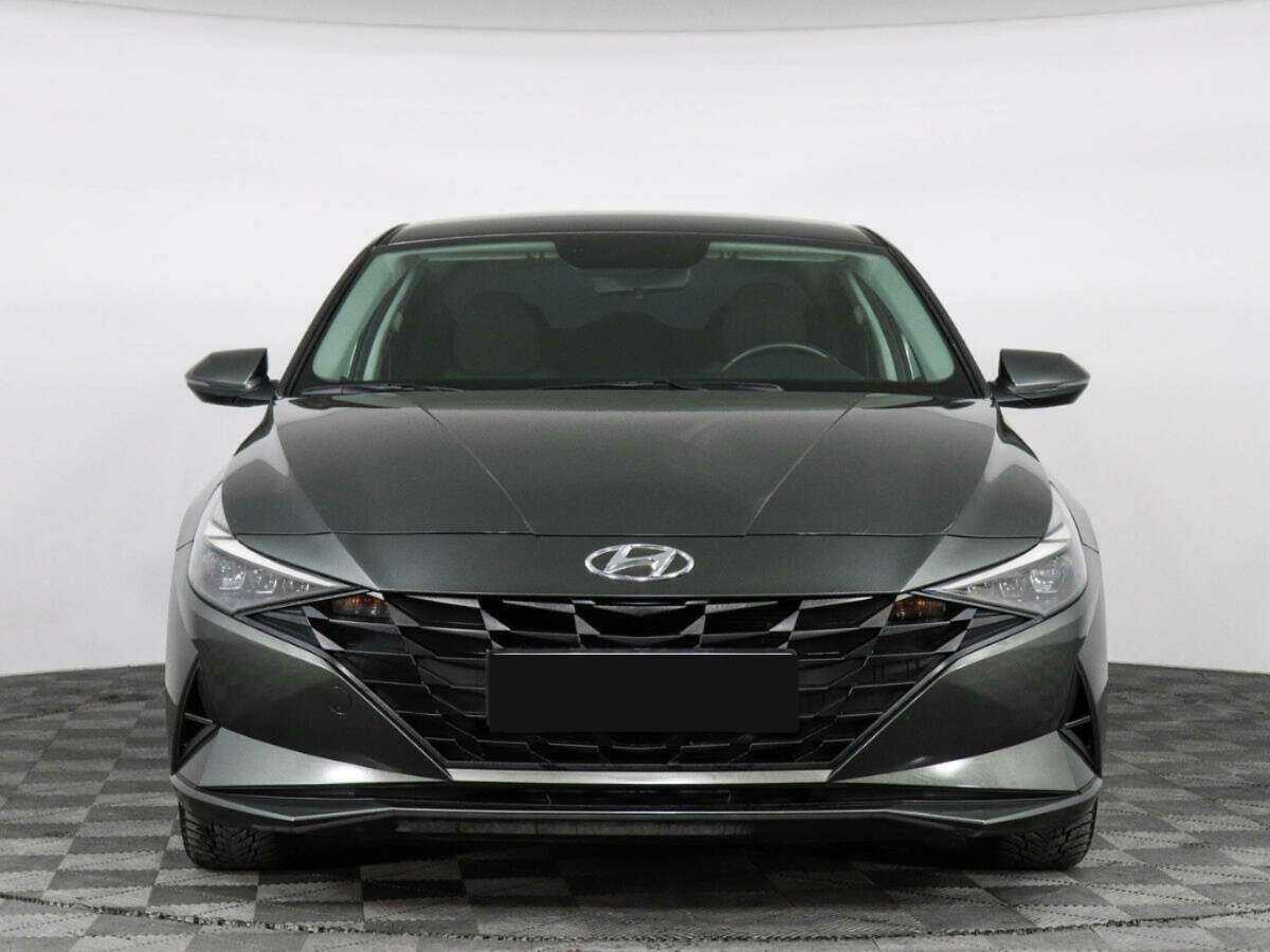 Hyundai Elantra 2022 года с пробегом. Фото: #1