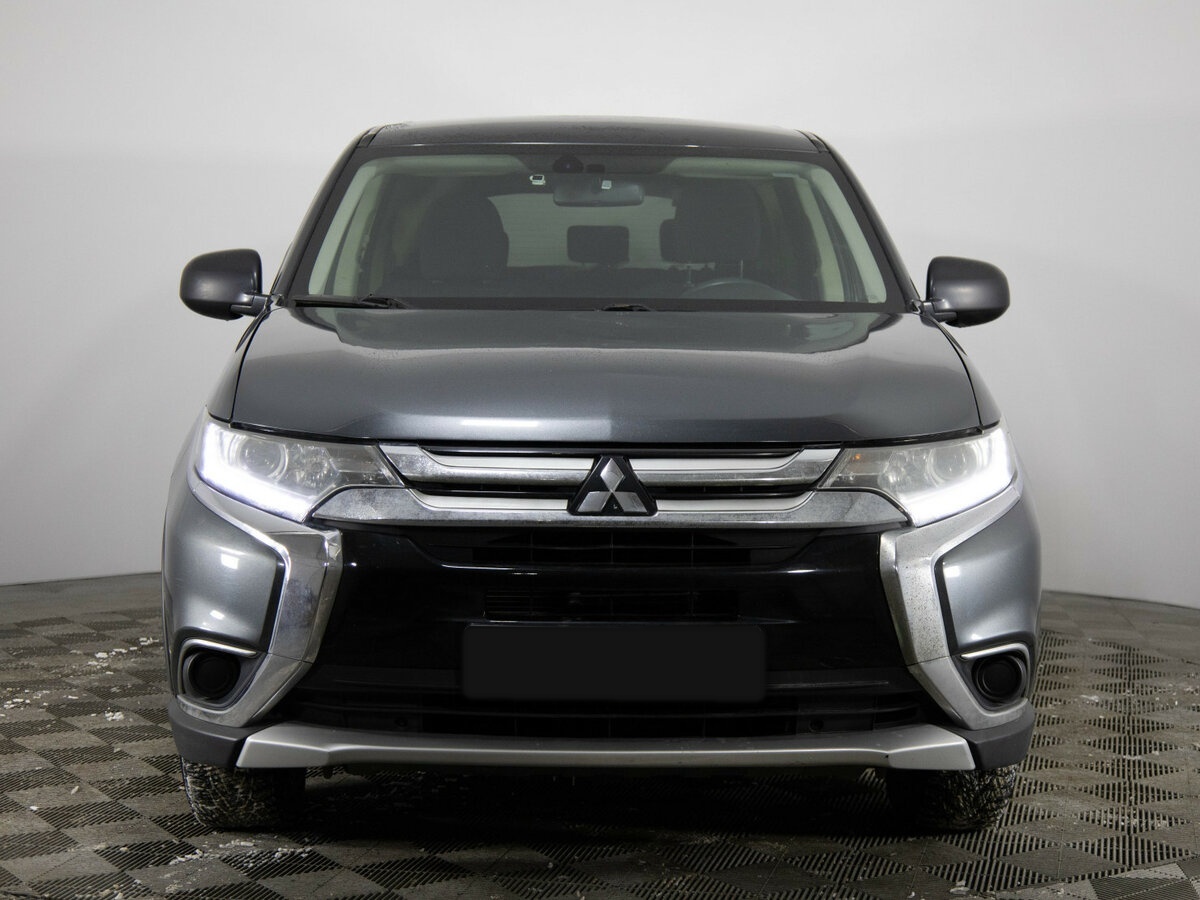 Mitsubishi Outlander 2018 года с пробегом. Фото: #1