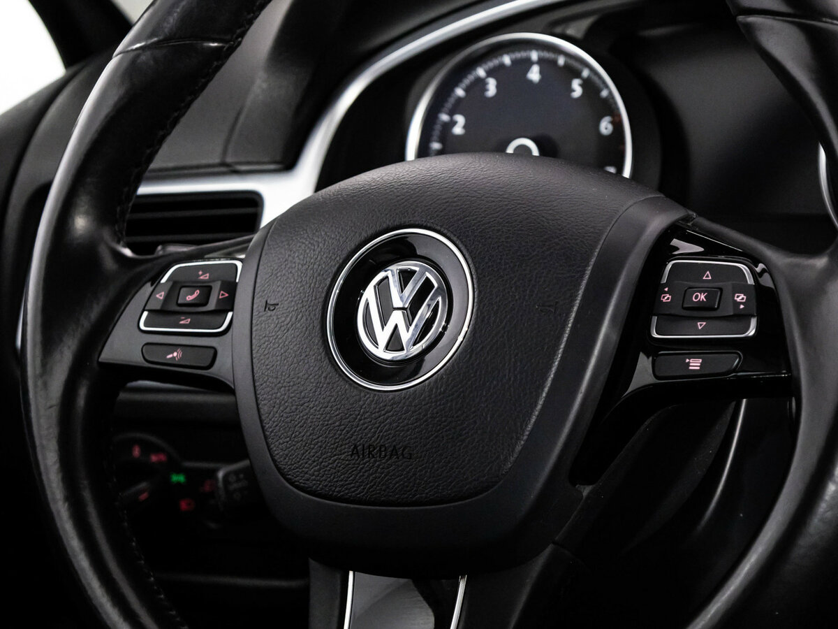 Volkswagen Touareg 2012 года с пробегом. Фото: #8