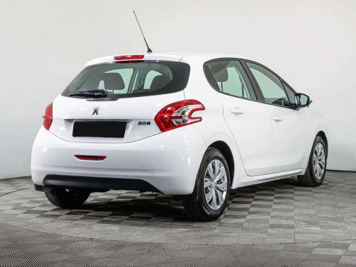 Peugeot 208 2013 года с пробегом. Фото: #4