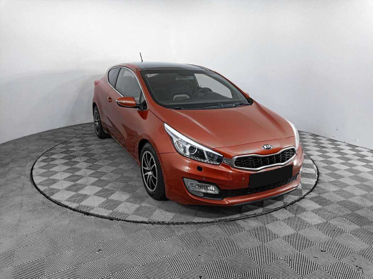 Kia Ceed 2013 года с пробегом. Фото: #2