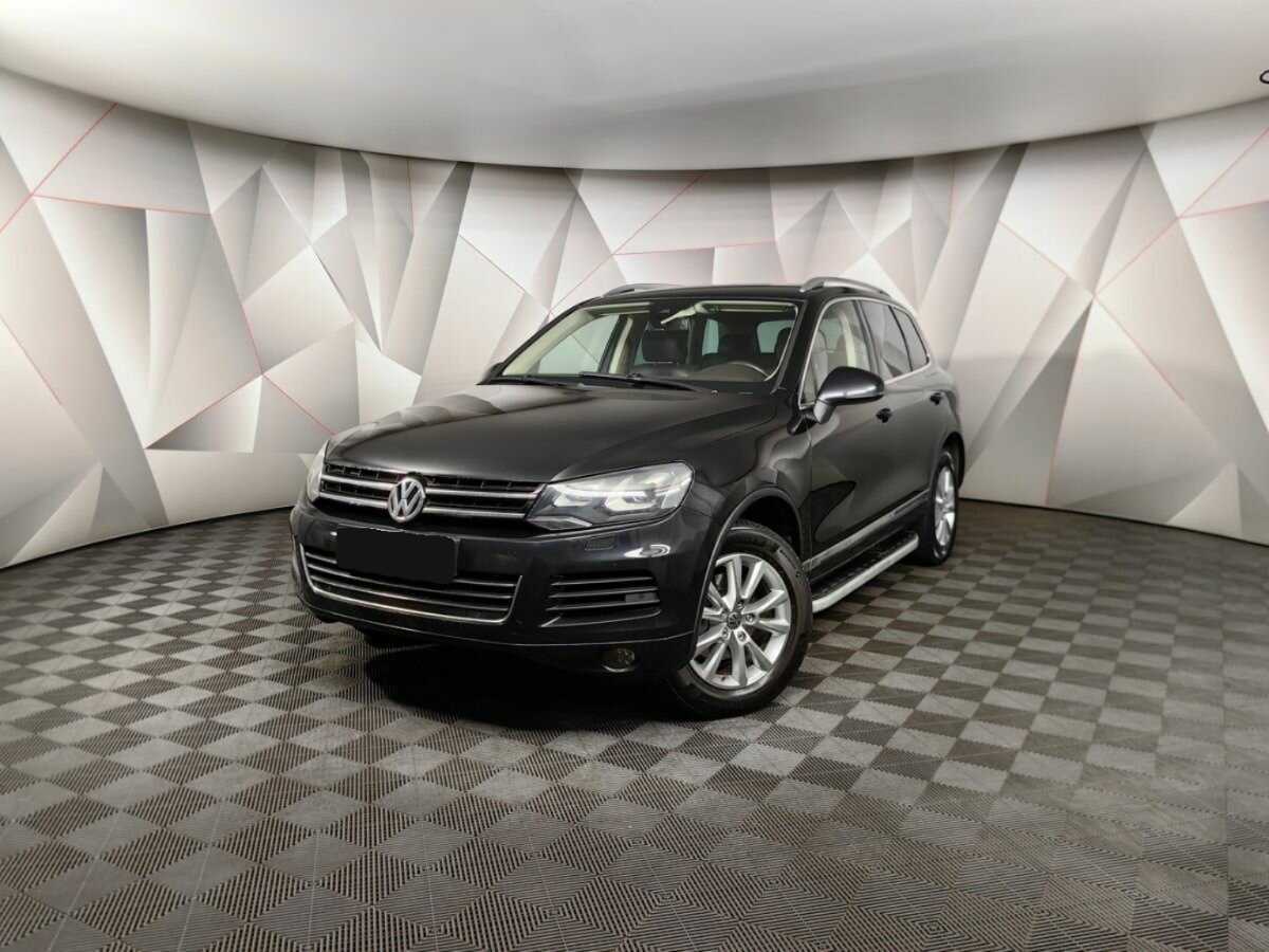 Volkswagen Touareg 2013 года с пробегом. Посмотреть фото