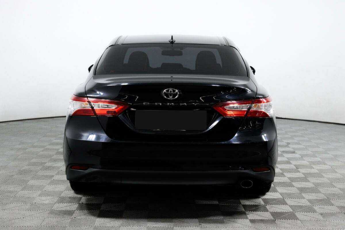 Toyota Camry 2019 года с пробегом. Фото: #5