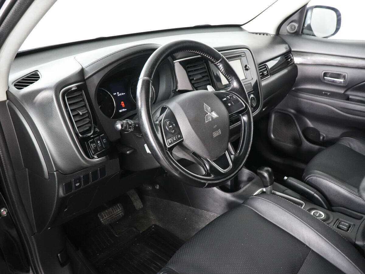 Mitsubishi Outlander 2016 года с пробегом. Фото: #8