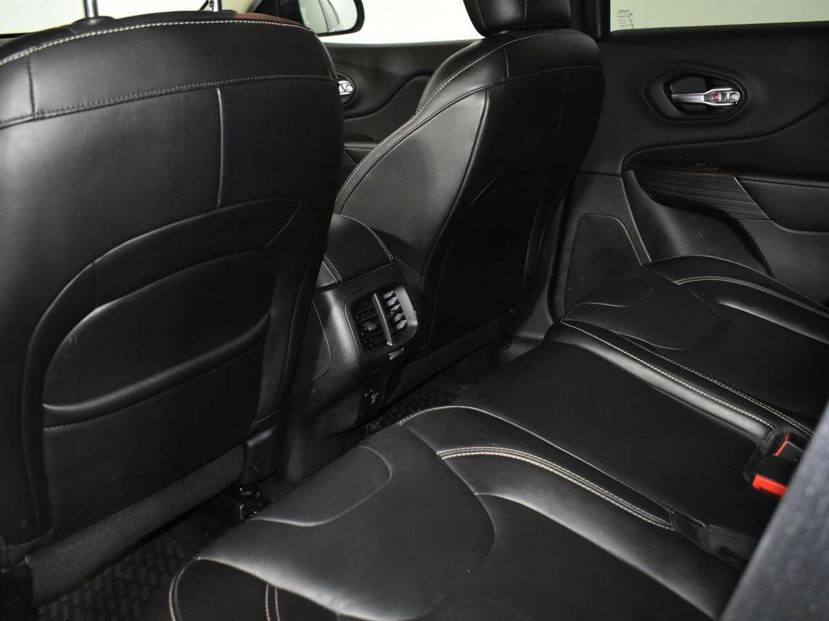 Jeep Cherokee 2014 года с пробегом. Фото: #23