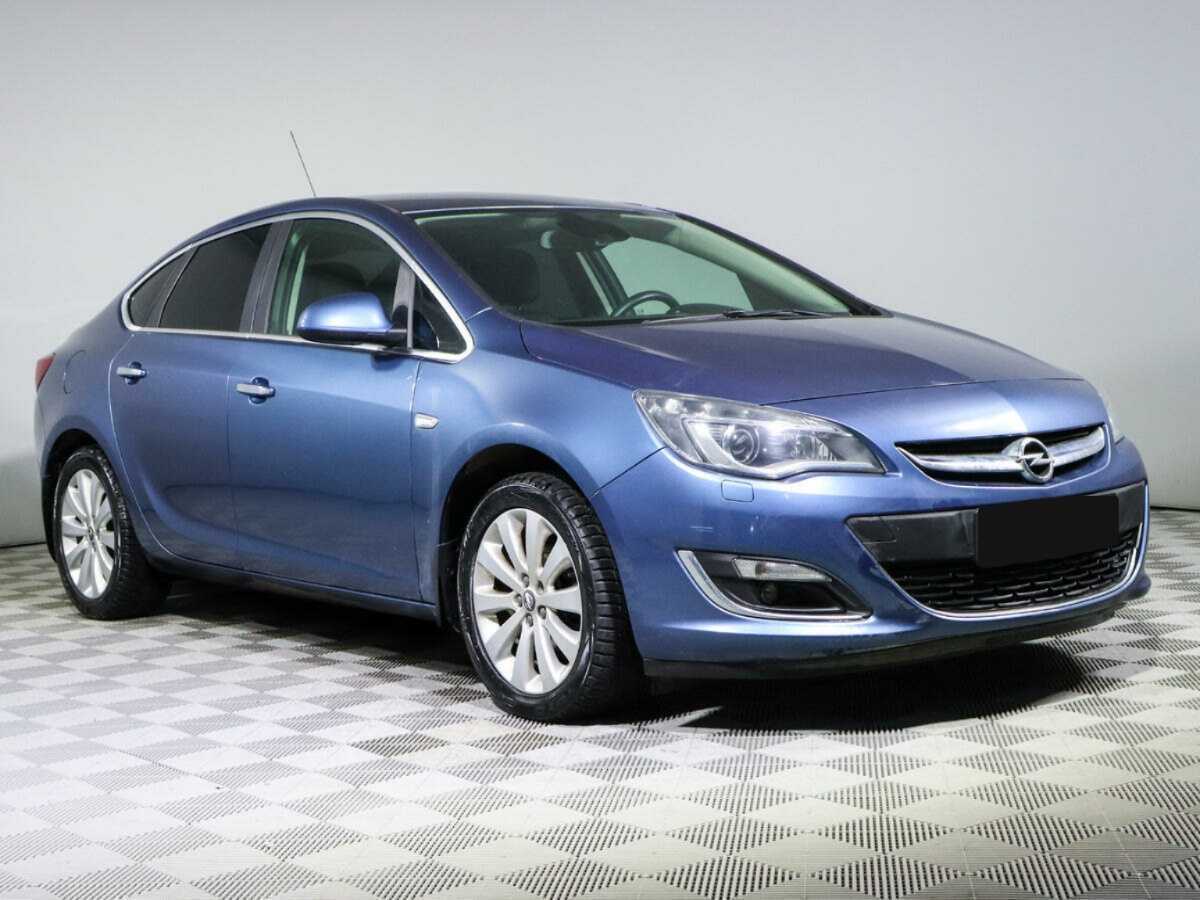 Opel Astra 2014 года с пробегом. Фото: #2