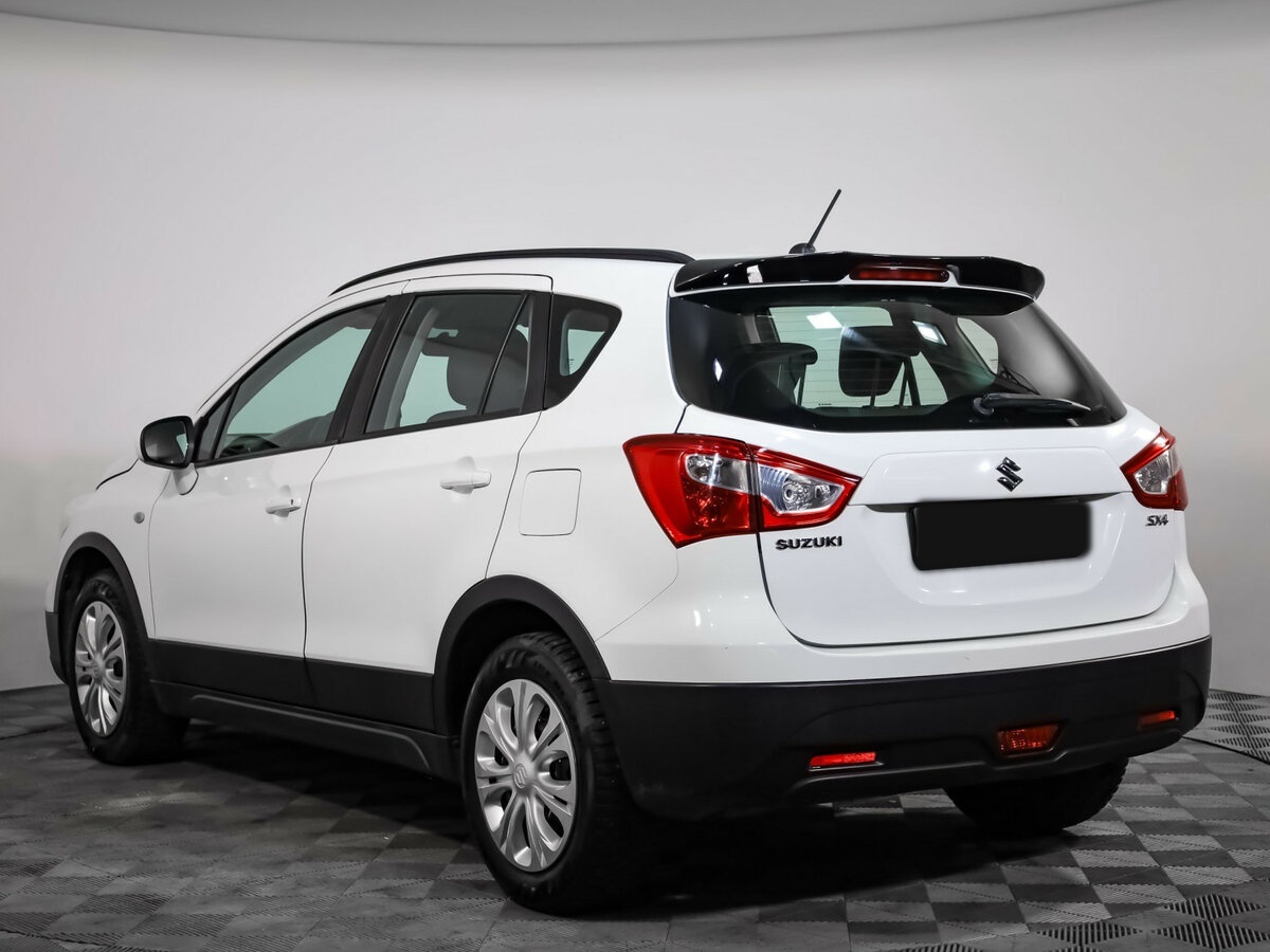 Suzuki SX4 2017 года с пробегом. Фото: #5