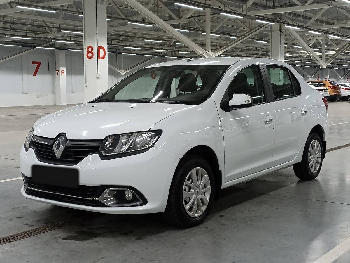 Renault Logan 2017 года с пробегом. Посмотреть фото