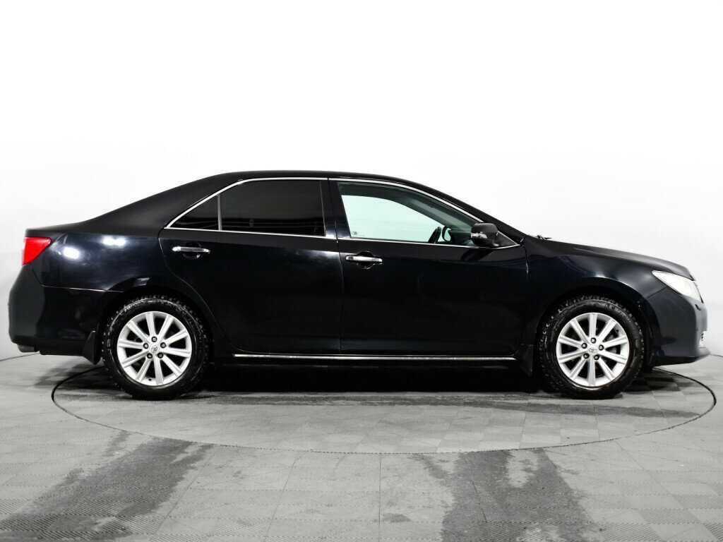 Toyota Camry 2014 года с пробегом. Фото: #3