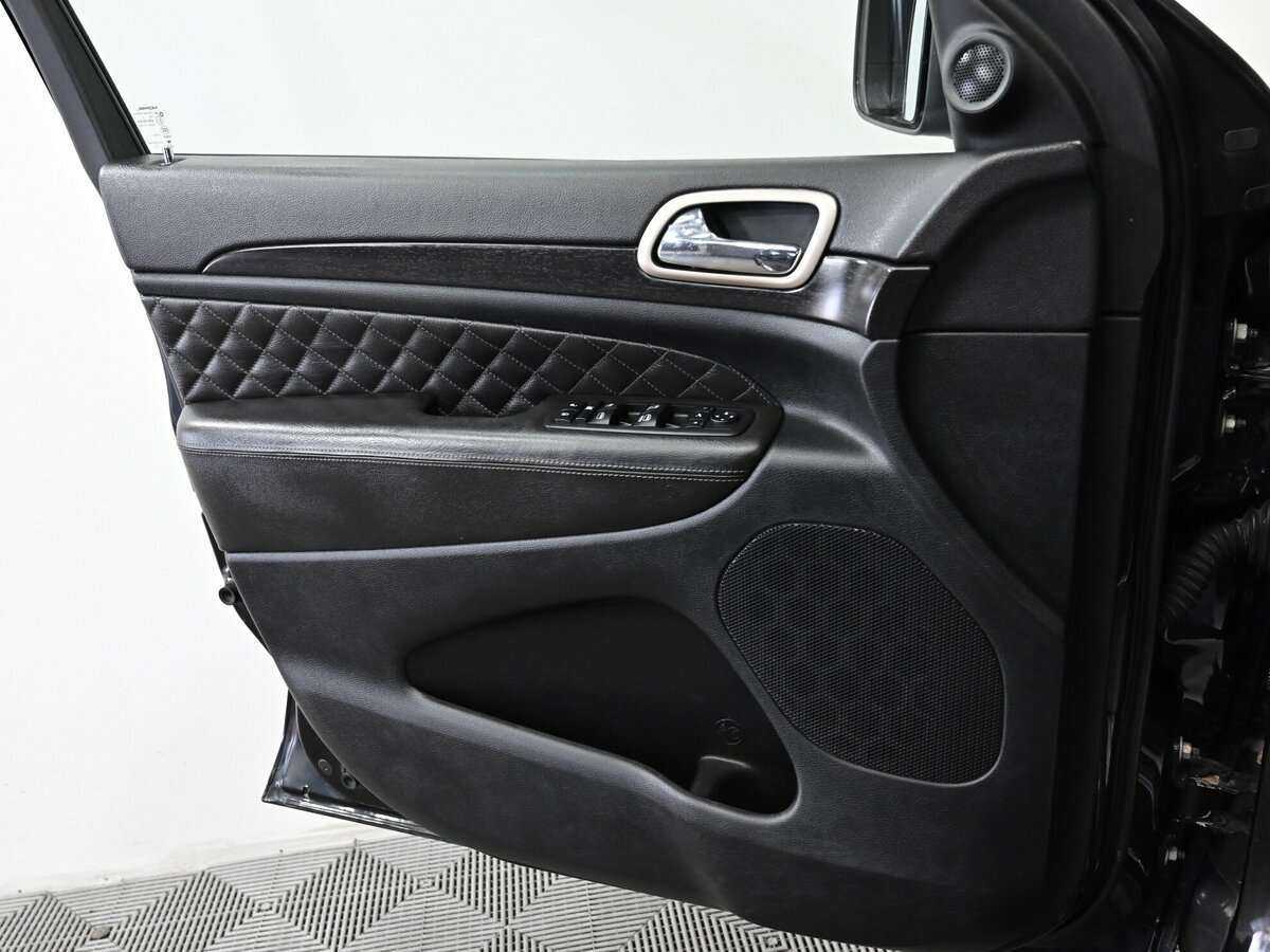 Jeep Grand Cherokee 2013 года с пробегом. Фото: #8