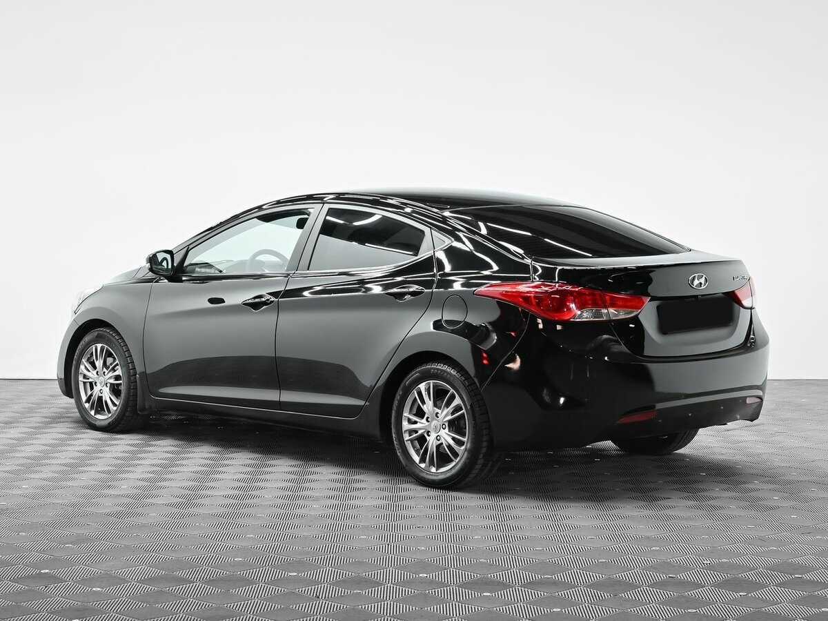 Hyundai Elantra 2012 года с пробегом. Фото: #2