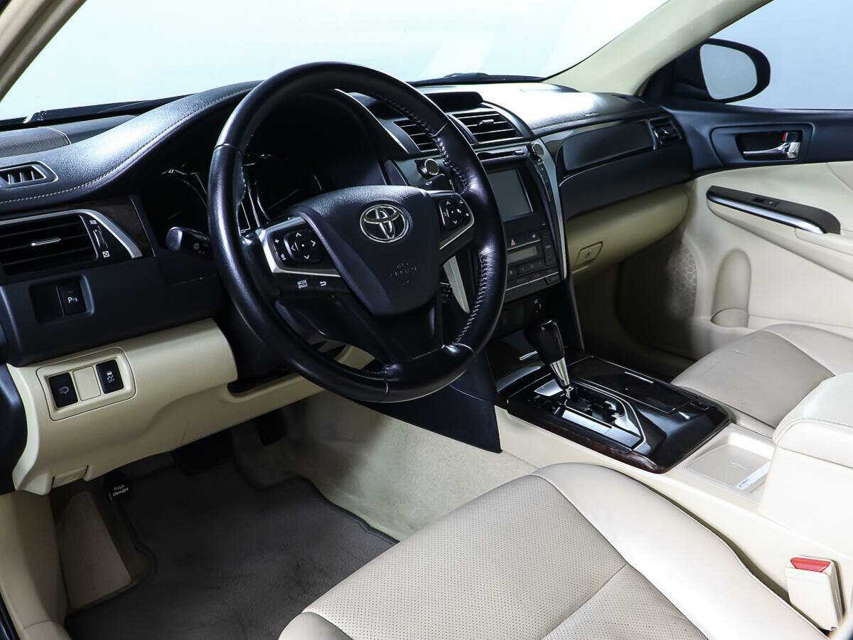 Toyota Camry 2015 года с пробегом. Фото: #11