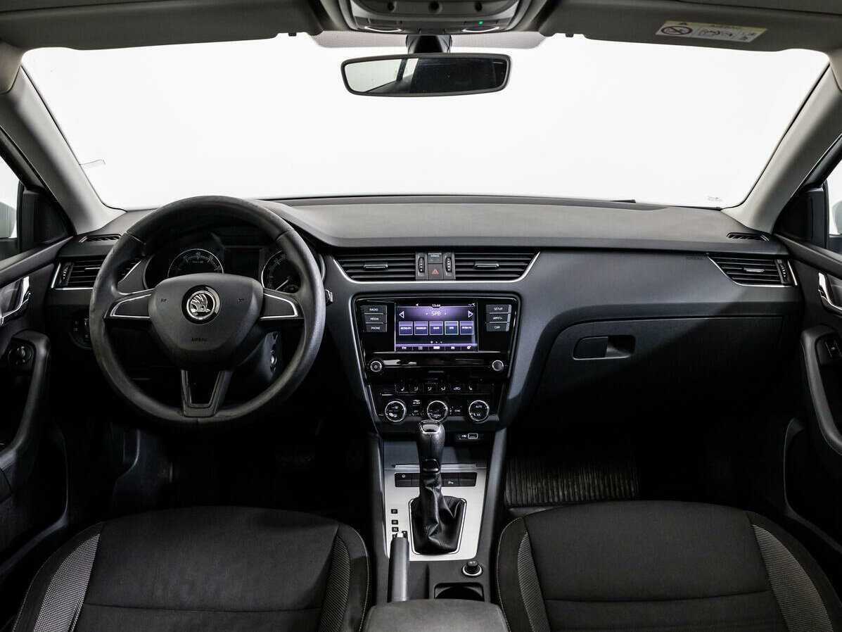 Skoda Octavia 2019 года с пробегом. Фото: #10