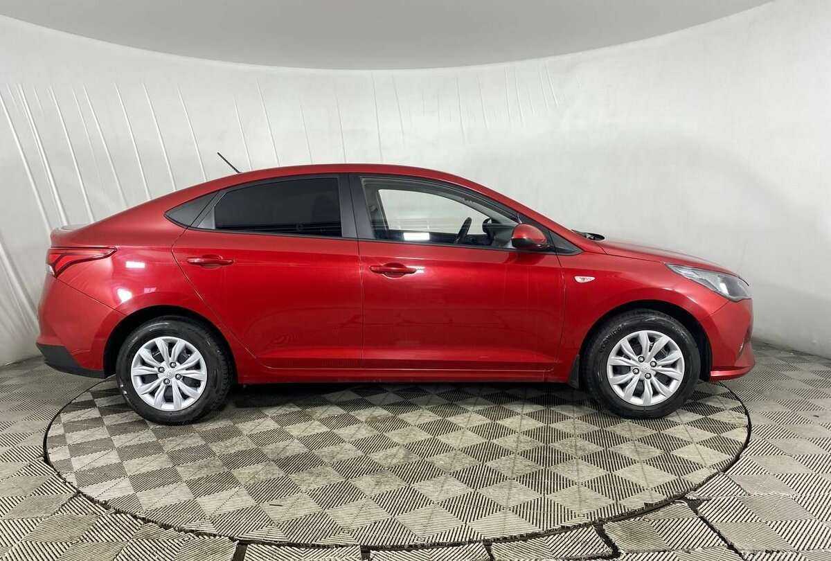 Hyundai Solaris 2021 года с пробегом. Фото: #3