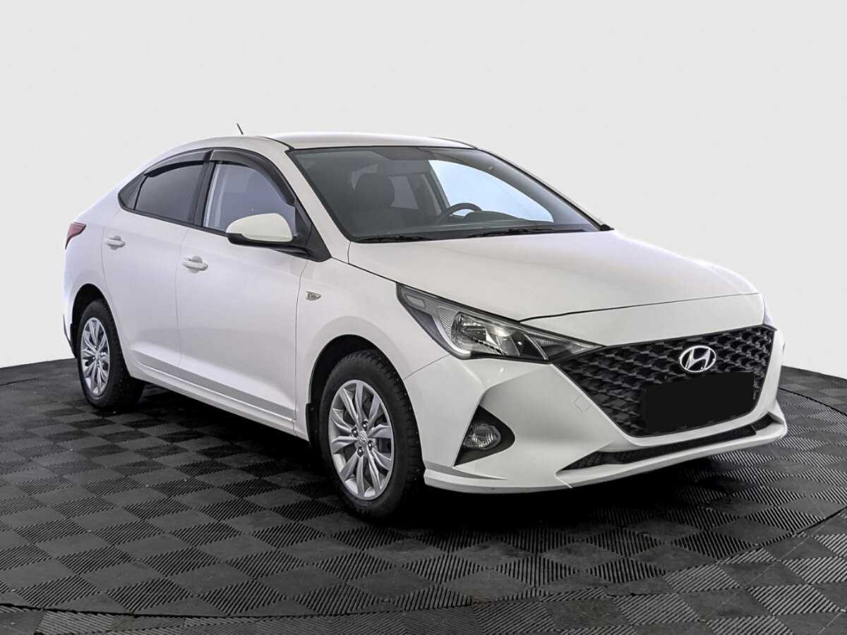 Hyundai Solaris 2022 года с пробегом. Фото: #2