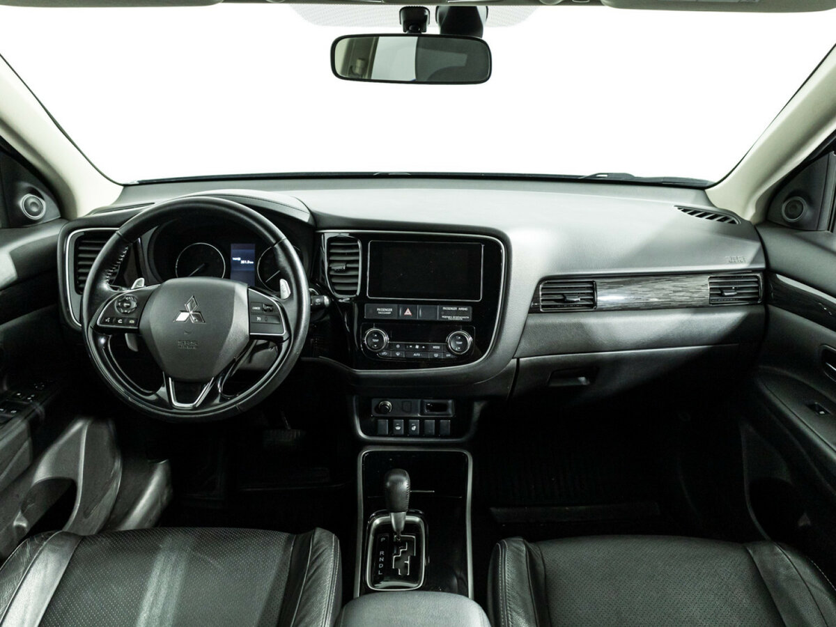 Mitsubishi Outlander 2017 года с пробегом. Фото: #12