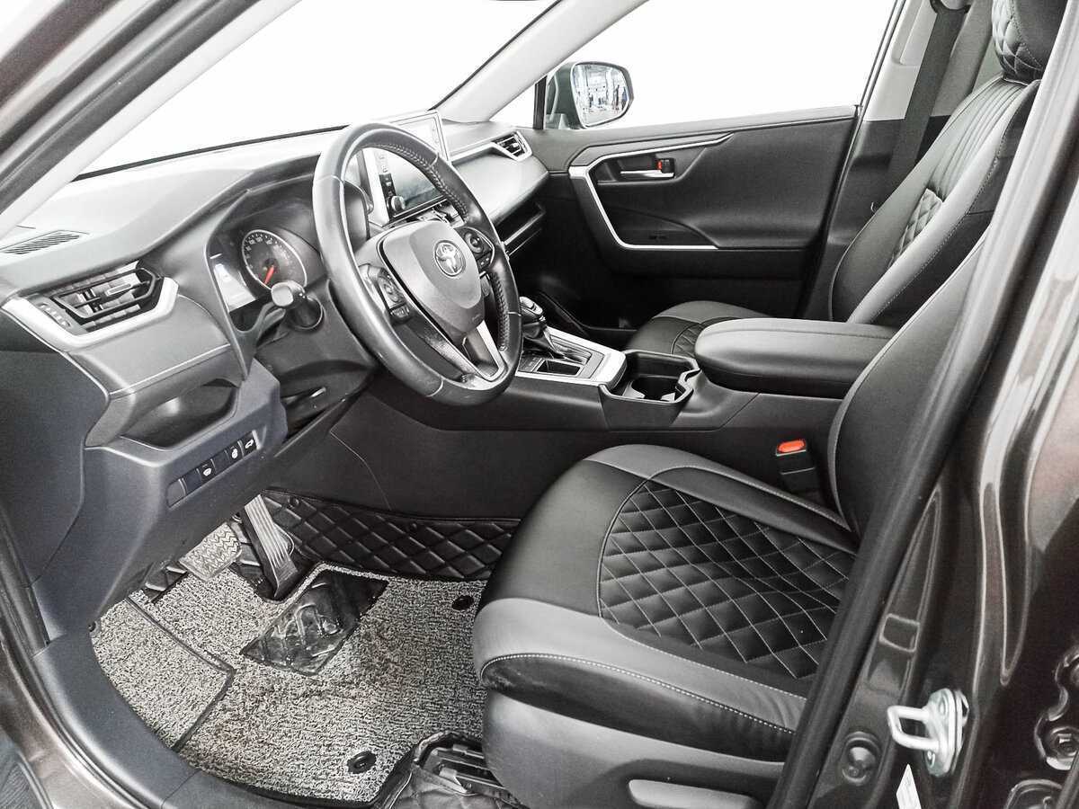 Toyota RAV4 2019 года с пробегом. Фото: #13