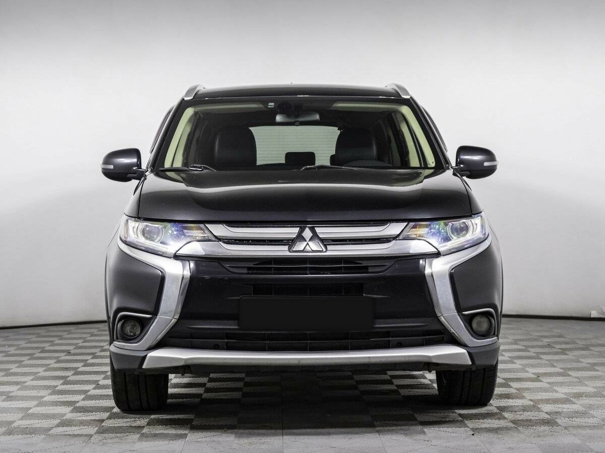 Mitsubishi Outlander 2015 года с пробегом. Фото: #1