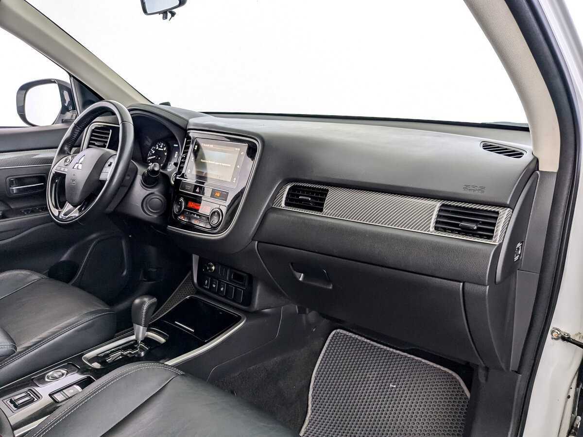 Mitsubishi Outlander 2019 года с пробегом. Фото: #8
