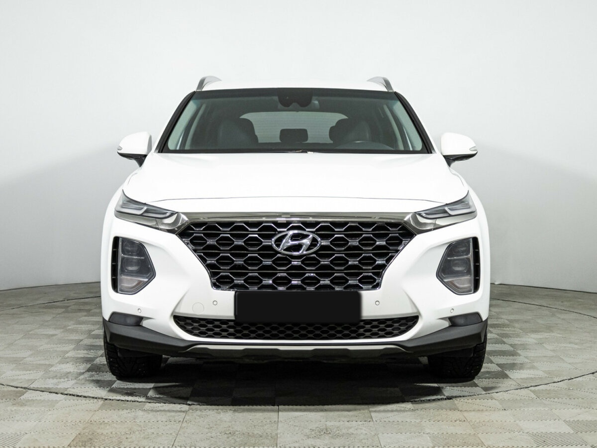 Hyundai Santa Fe 2020 года с пробегом. Фото: #1