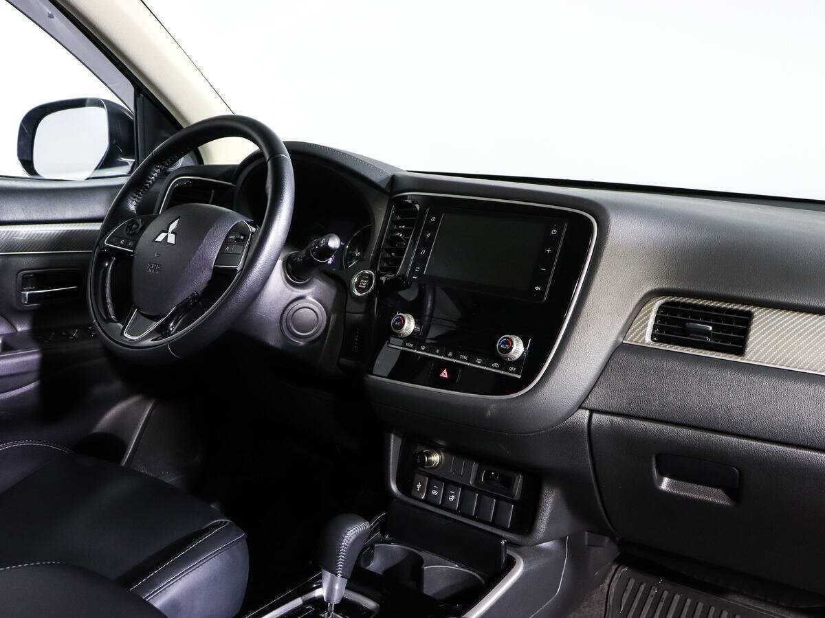 Mitsubishi Outlander 2020 года с пробегом. Фото: #8