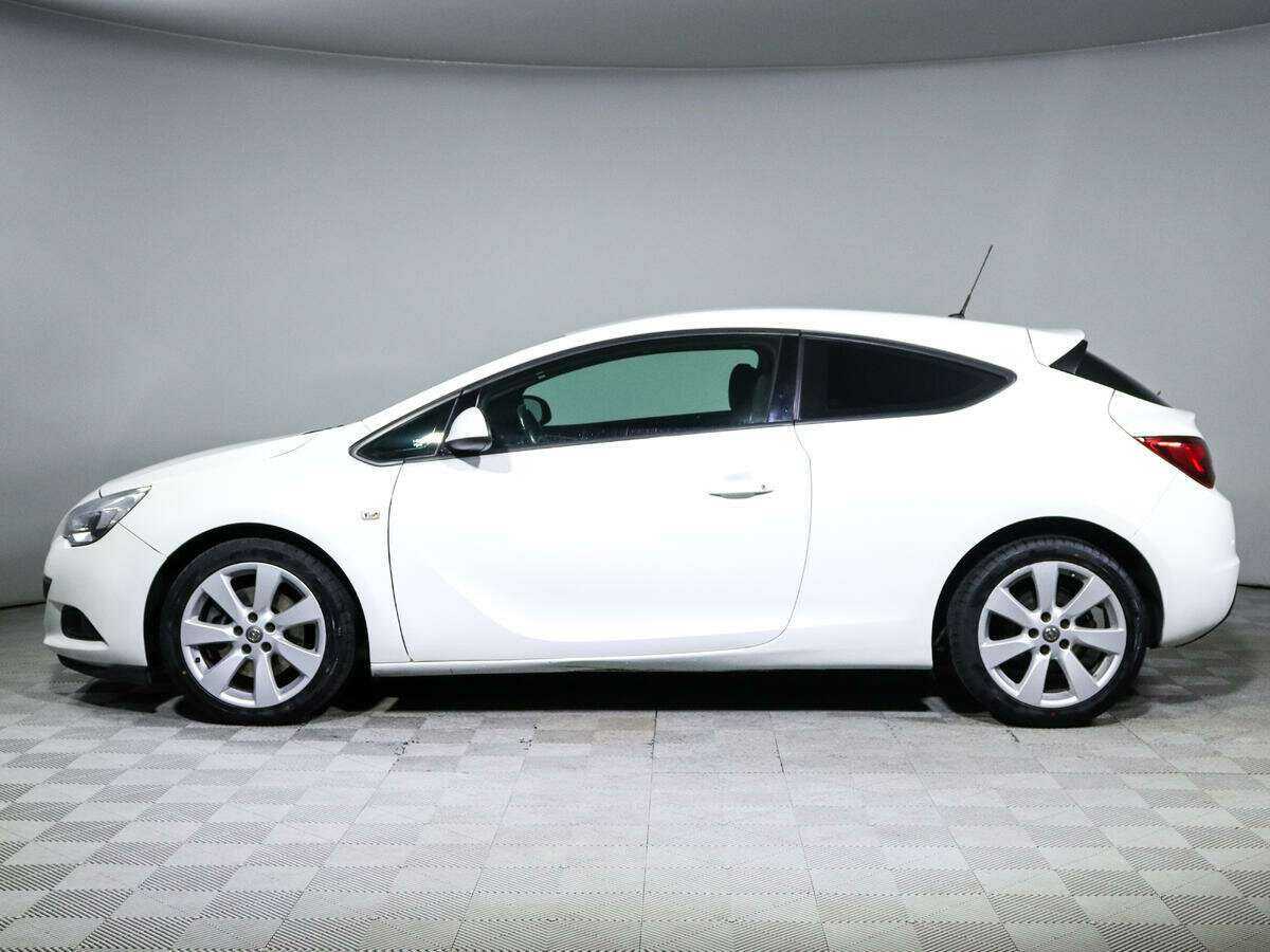Opel Astra 2013 года с пробегом. Фото: #7