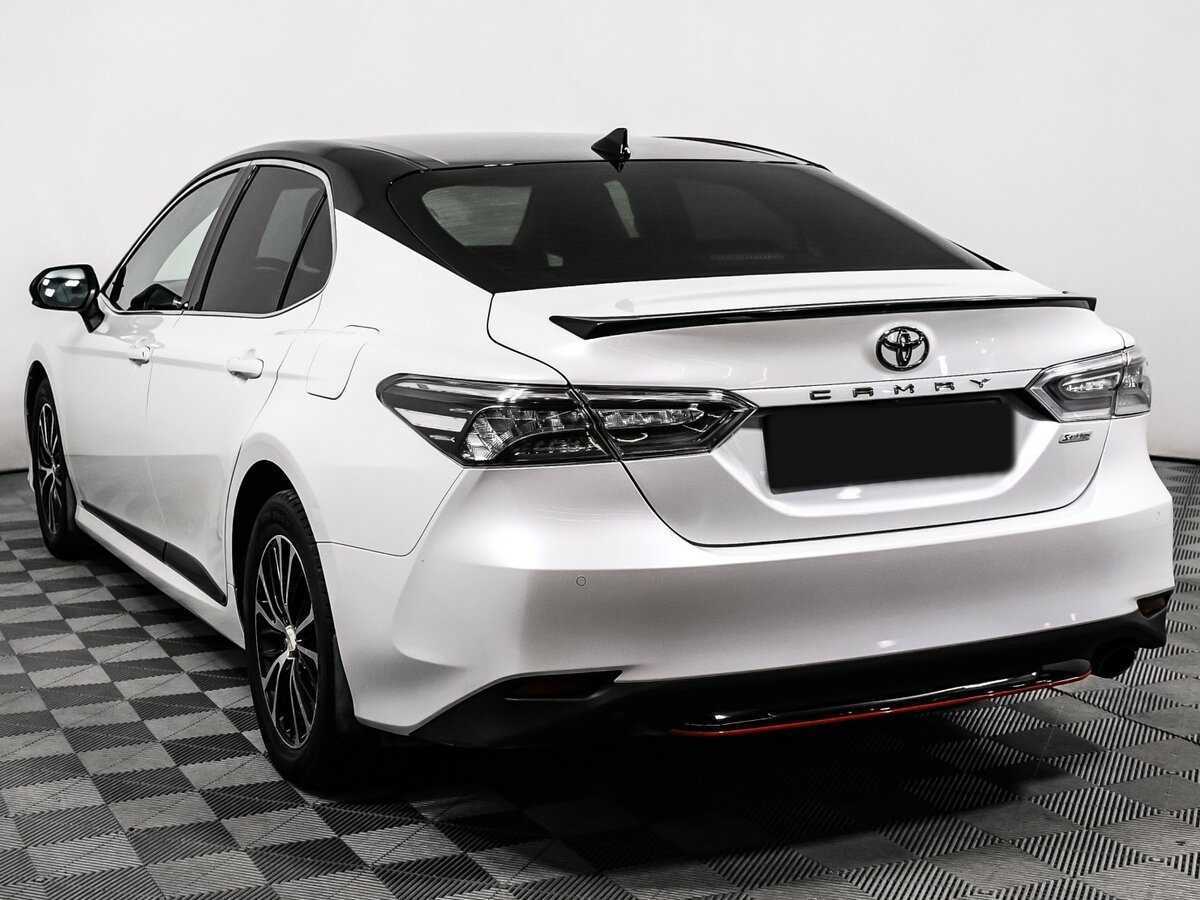 Toyota Camry 2020 года с пробегом. Фото: #6