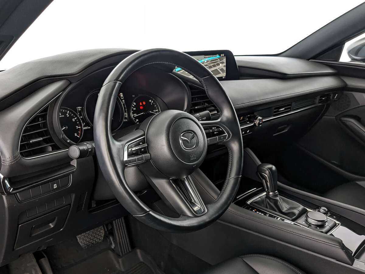 Mazda 3 2019 года с пробегом. Фото: #10