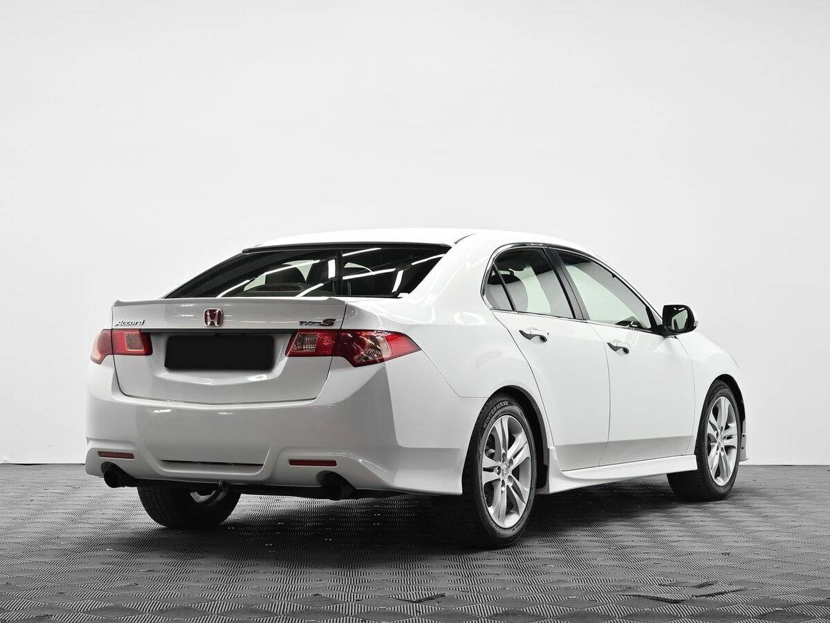 Honda Accord 2012 года с пробегом. Фото: #3