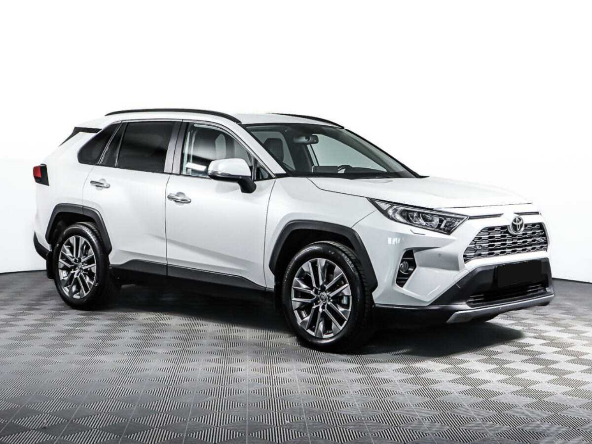 Toyota RAV4 2020 года с пробегом. Фото: #2
