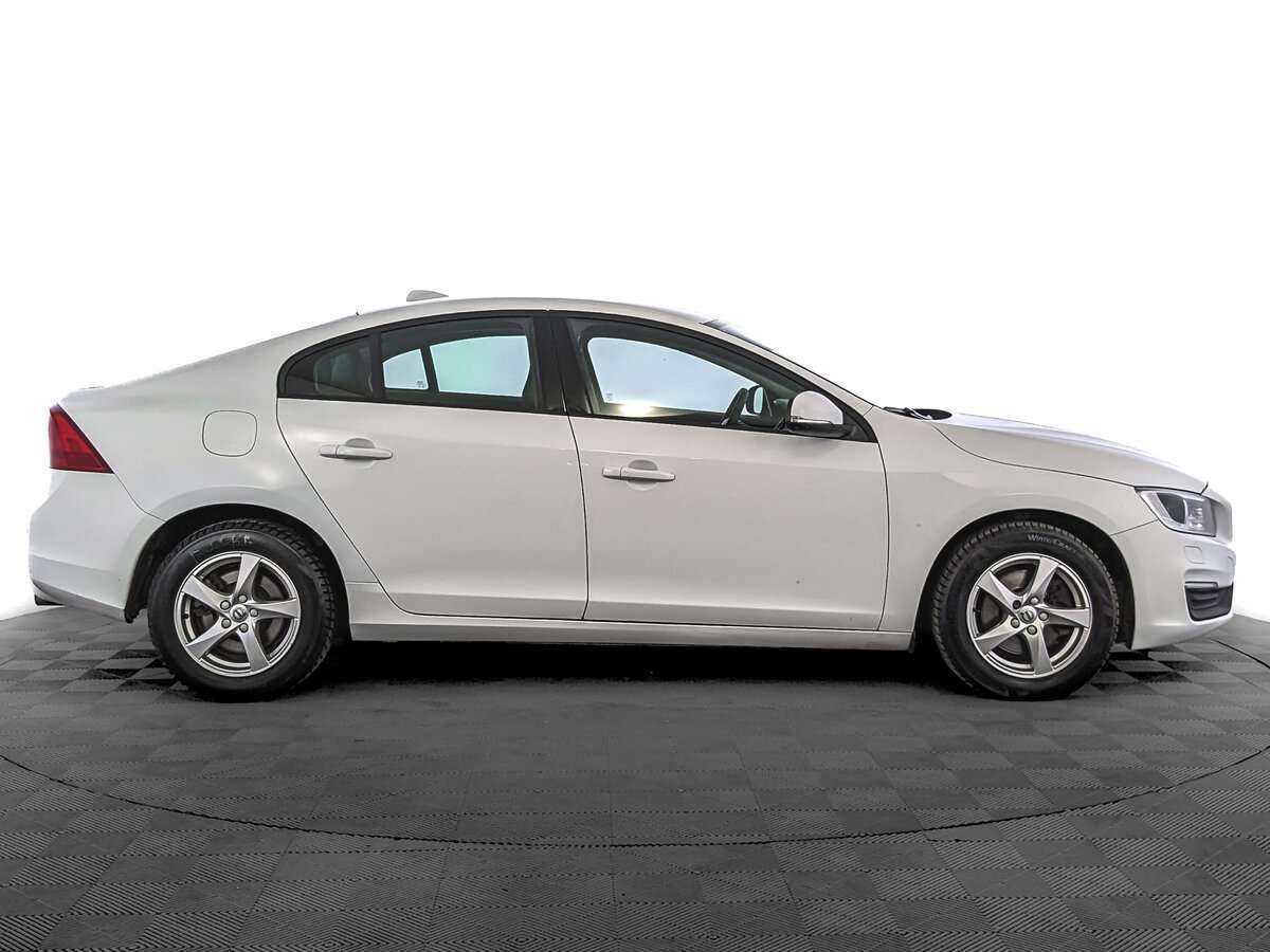 Volvo S60 2015 года с пробегом. Фото: #3