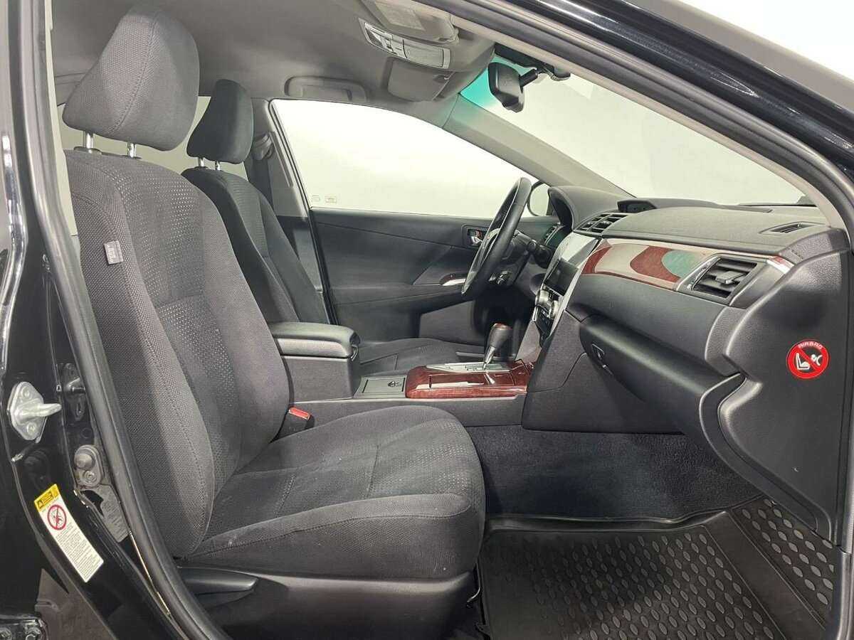 Toyota Camry 2012 года с пробегом. Фото: #13