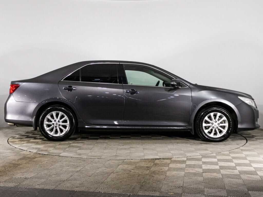 Toyota Camry 2012 года с пробегом. Фото: #3