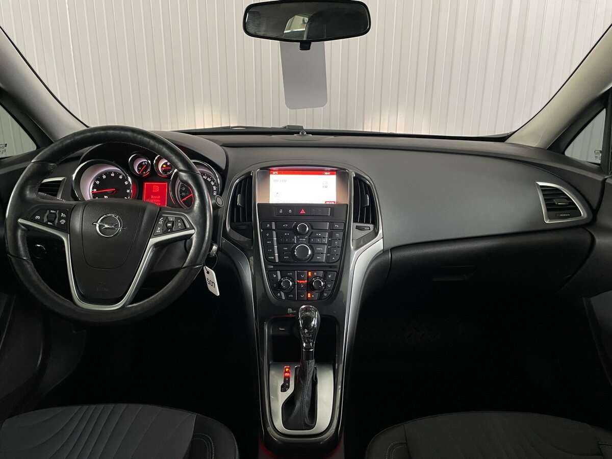 Opel Astra 2014 года с пробегом. Фото: #8