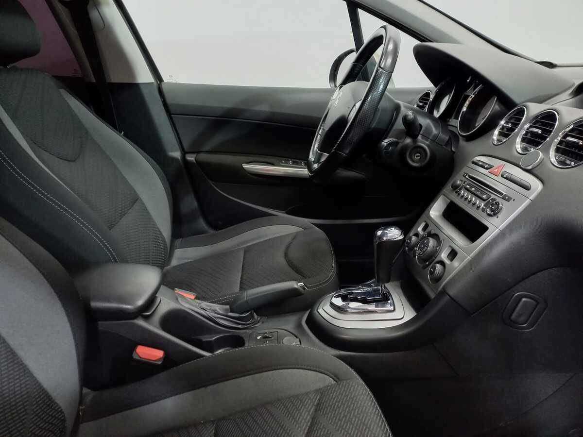 Peugeot 408 2016 года с пробегом. Фото: #9