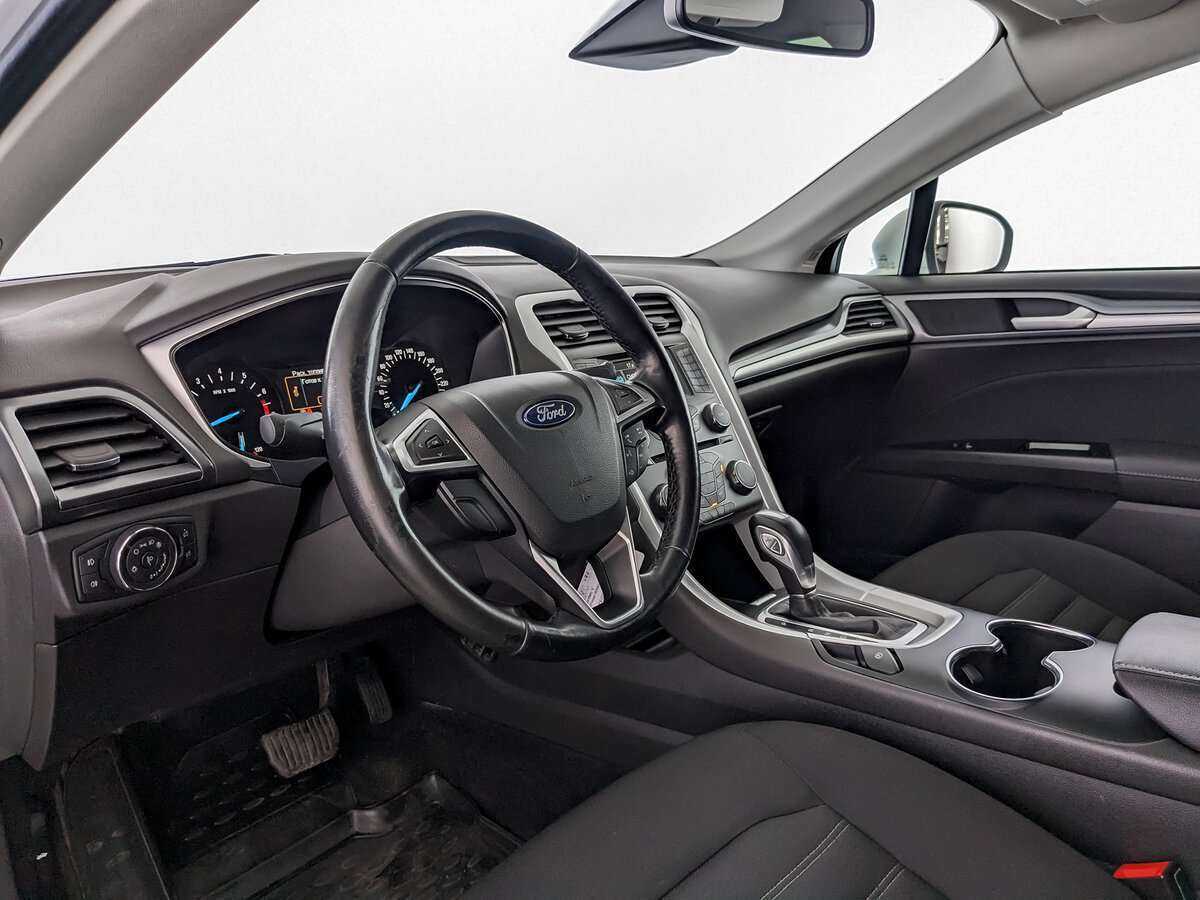 Ford Mondeo 2017 года с пробегом. Фото: #13