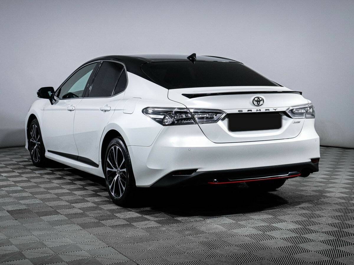 Toyota Camry 2020 года с пробегом. Фото: #6